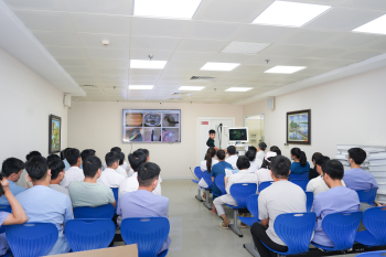 PHÒNG KHÁM HOÀNG LONG: KHÔNG NGỪNG ĐÀO TẠO VÌ SỨC KHỎE NGƯỜI BỆNH