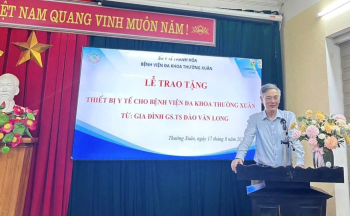 Gia đình GS.TS Đào Văn Long trao tặng Máy siêu âm 4d của Samsung và TV Samsung 98 inch cho Bệnh viện Đa khoa Thường Xuân – Thanh Hóa